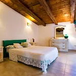 Residenza Gli Ulivi, Villa Privata Con Ampio Giardino E Uliveto
